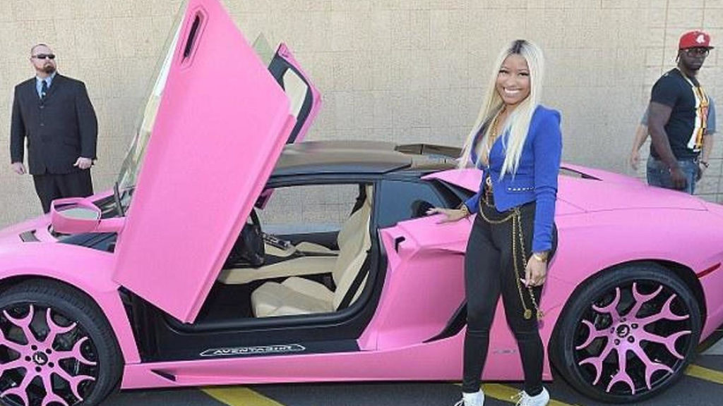 Nicki Minaj – Lamborghini Aventador